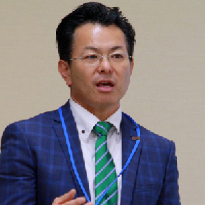 ほめる教育研究所 代表 竹下幸喜様